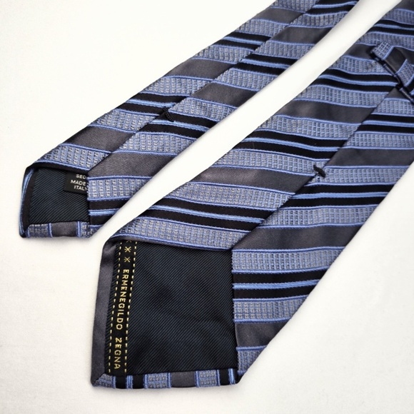 ERMENEGILDO ZEGNA- Textured Diagonal Repetitive Stripes -Blue /Gray - Picture 3 of 8